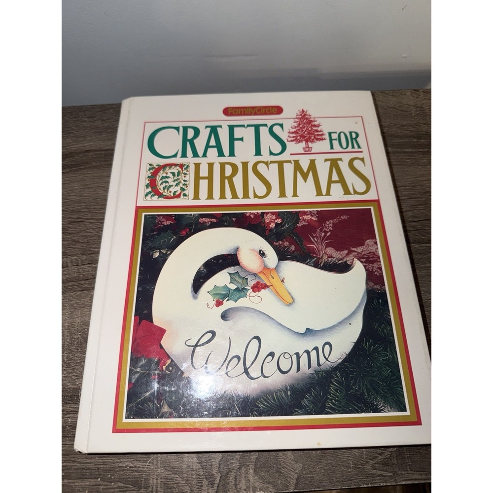 Crafts for Christmas Hardcover Family Circle Carol A. Guasti 1991